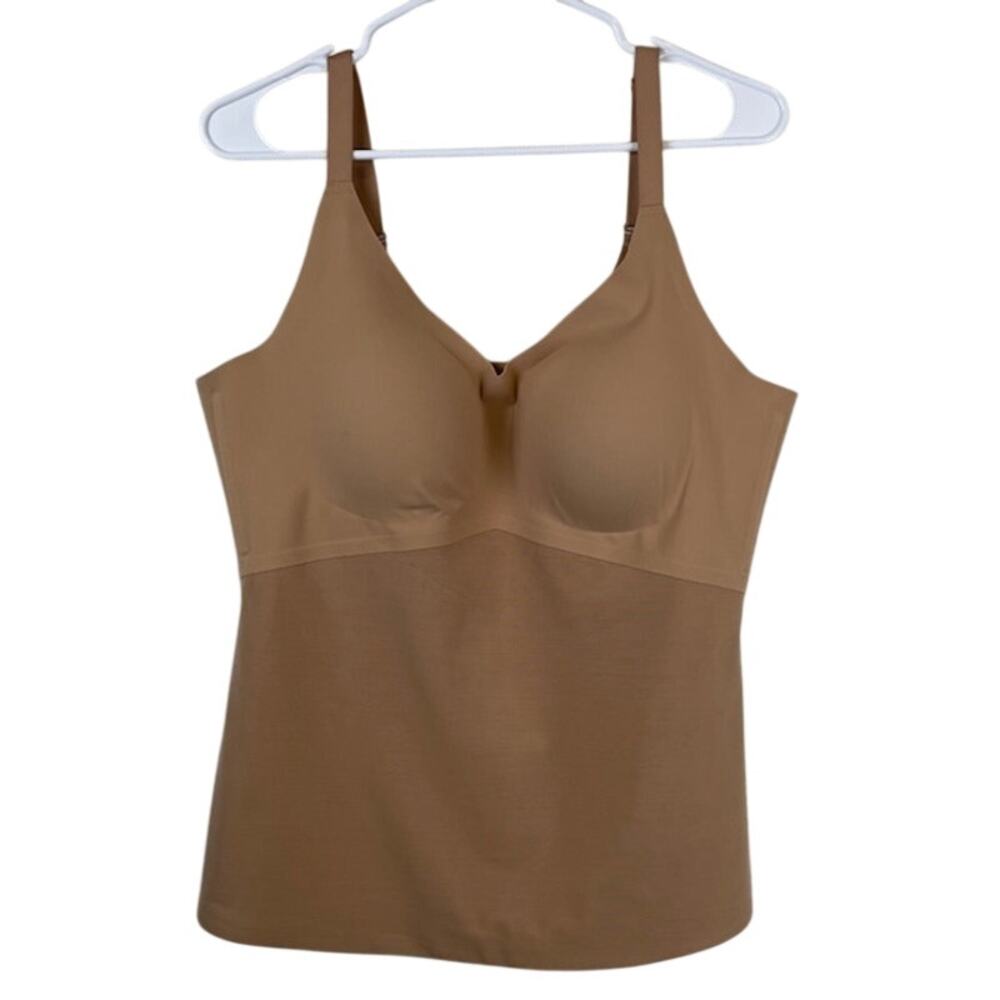 Honeylove women's liftwear cami, featuring built-in support.